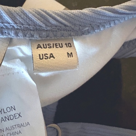 Rhythm bikini top in a "lite blue" ribbed - sz M - Picture 8 of 10